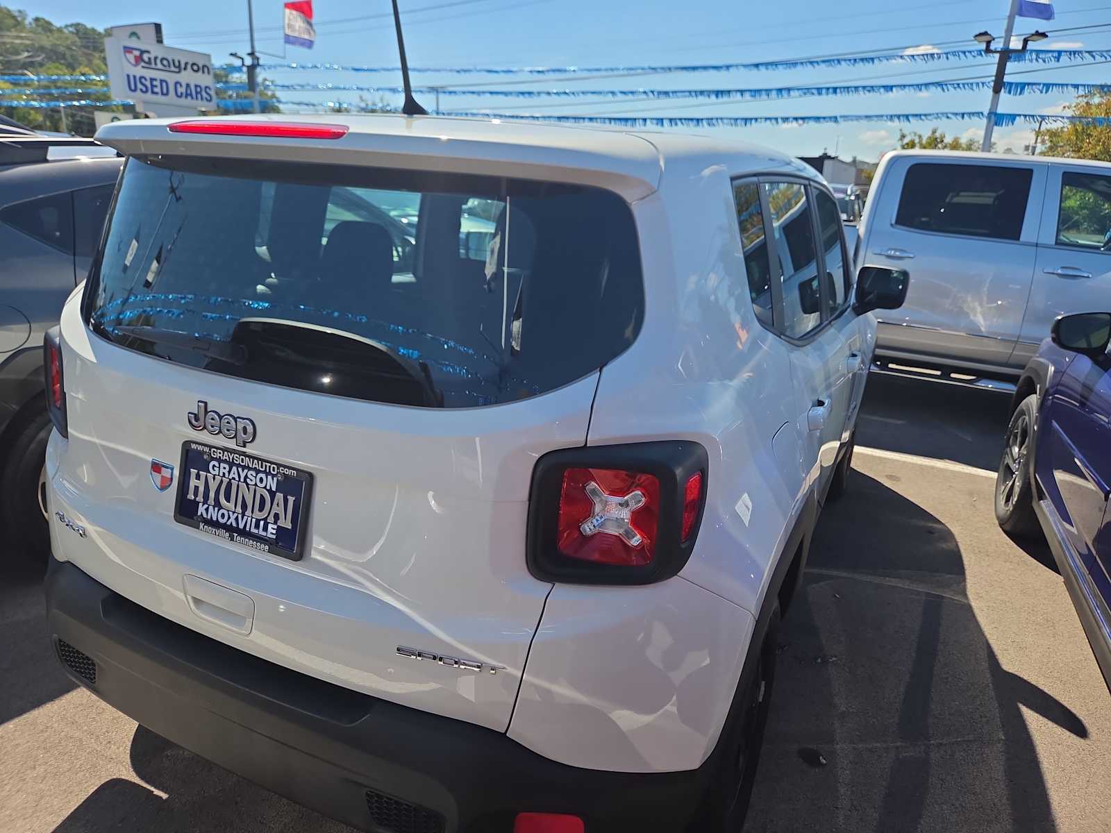 2018 Jeep Renegade Sport photo 3