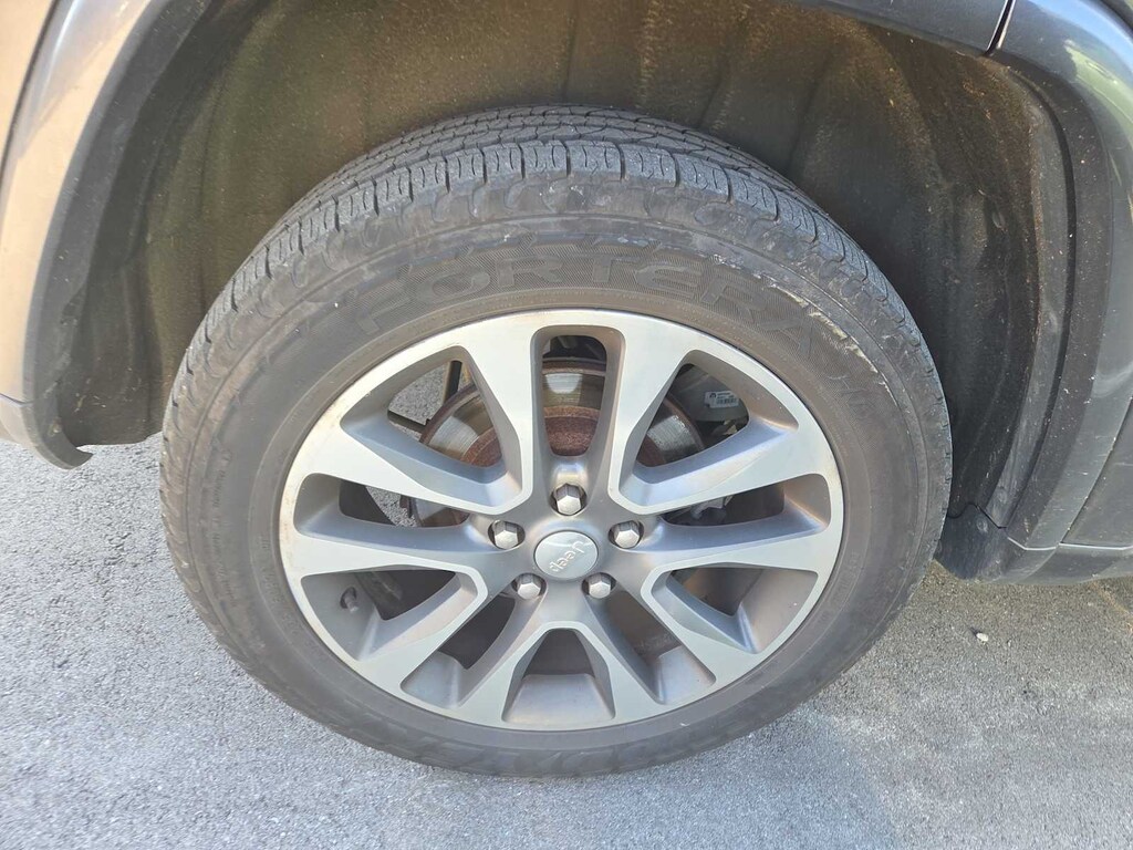 Used 2017 Jeep Grand Cherokee Overland SUV