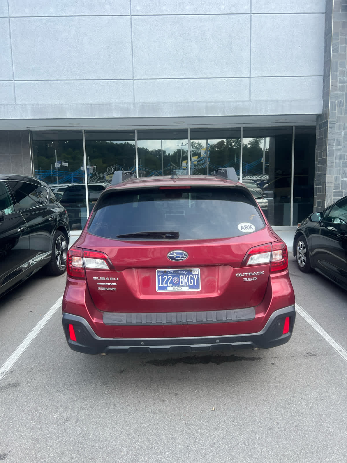 2018 Subaru Outback Limited photo 3