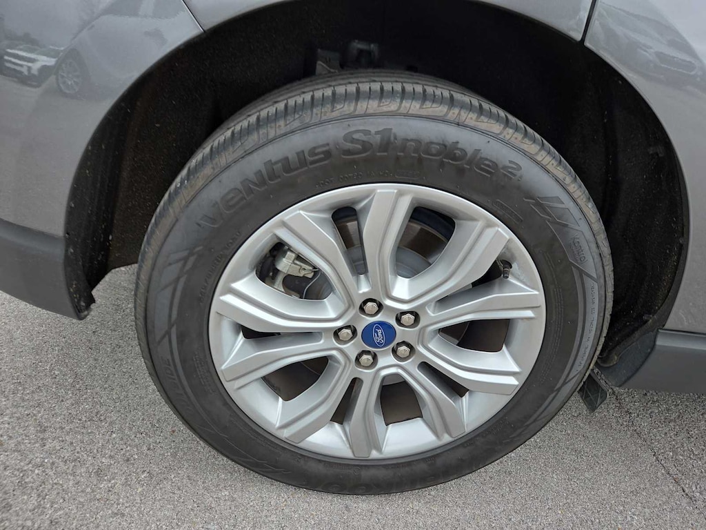 Used 2022 Ford Edge Titanium SUV