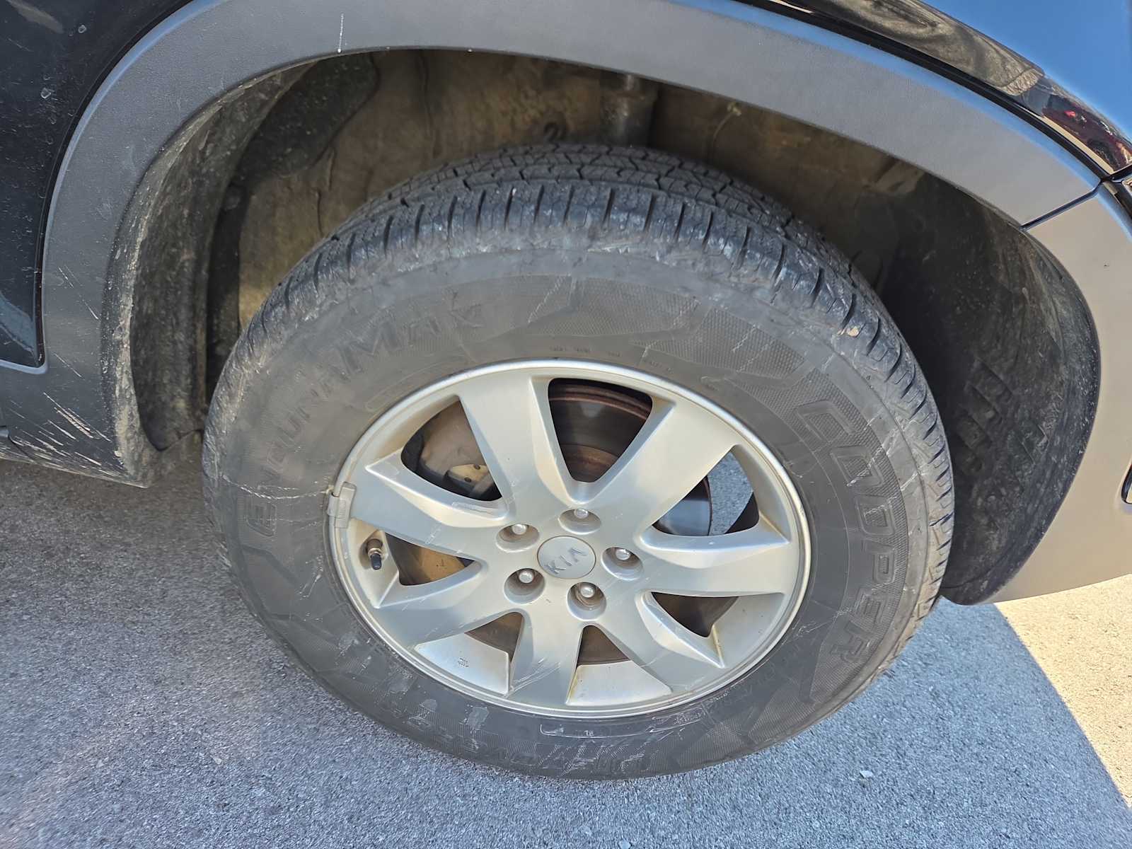 2012 Kia Sorento LX photo 2