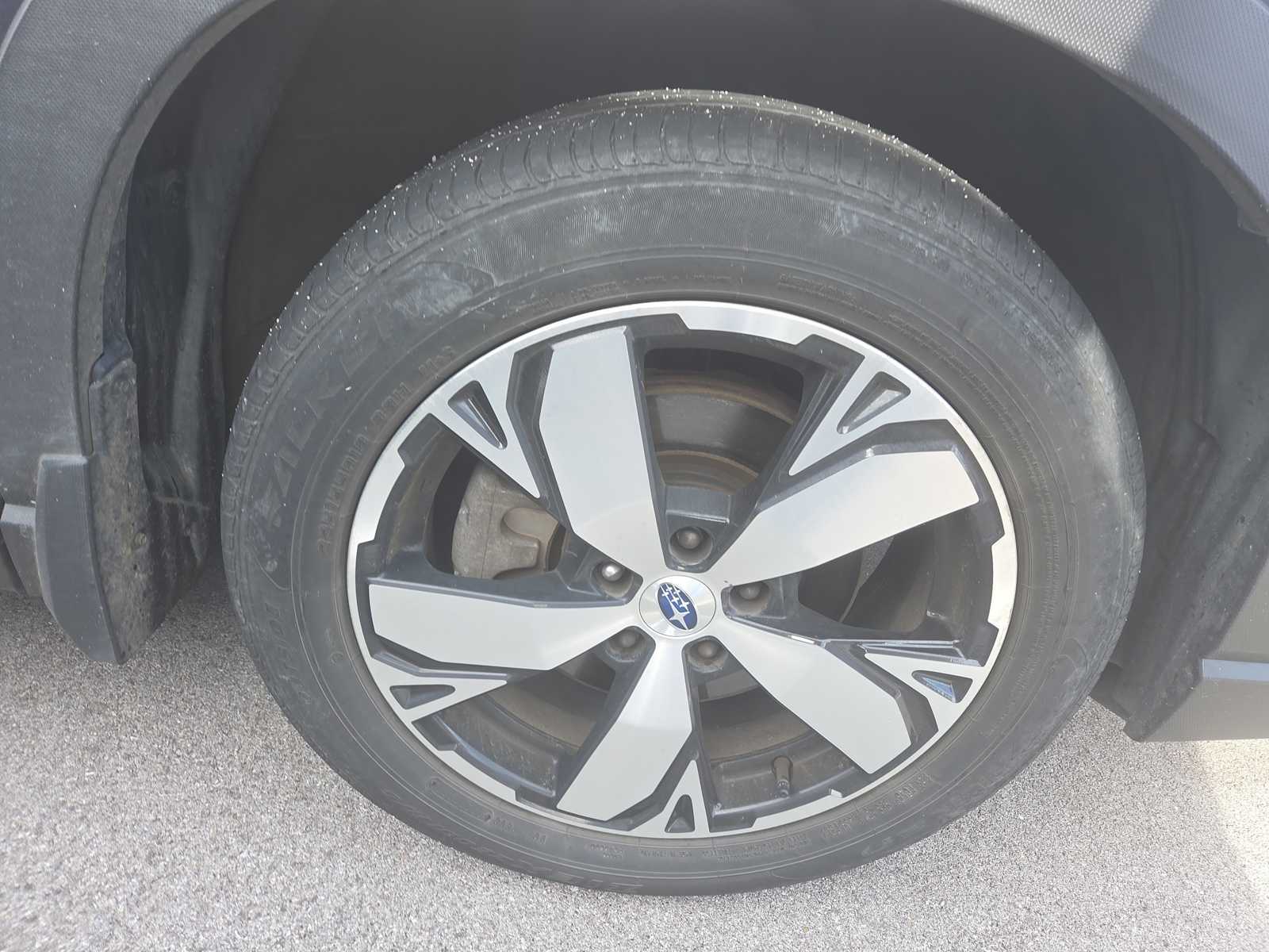 2021 Subaru Forester Touring photo 2