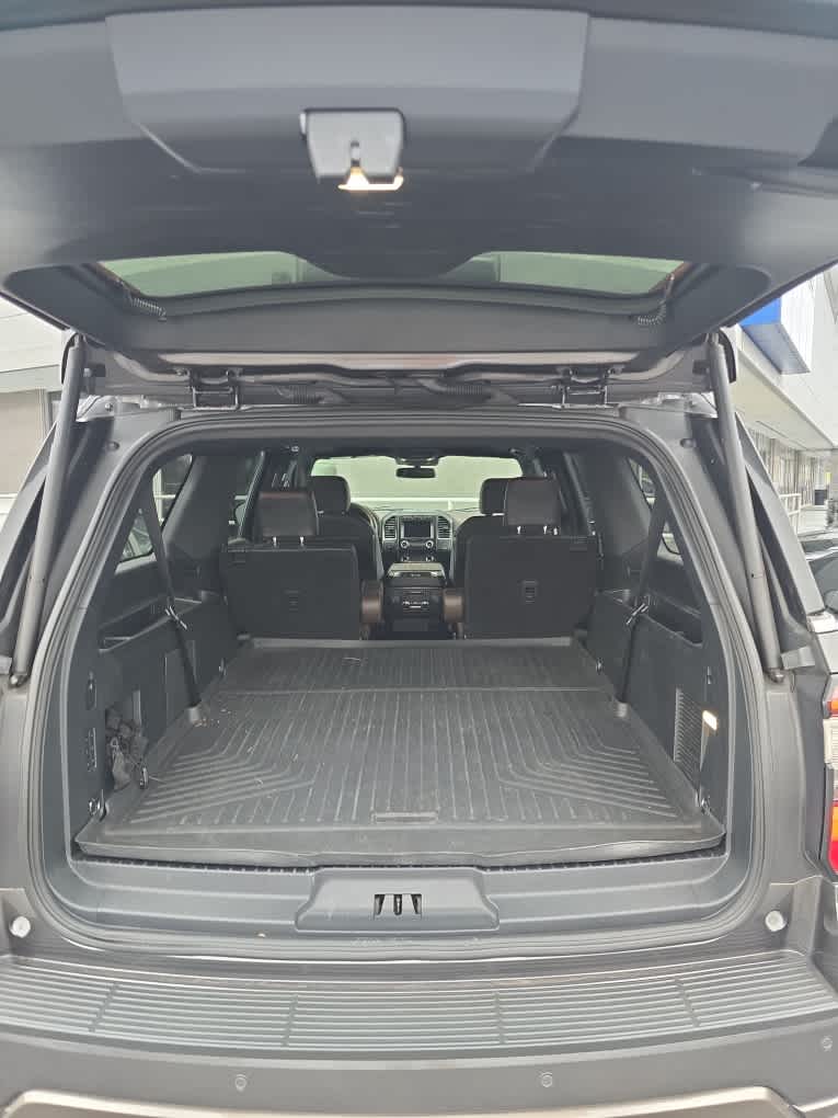 2021 Ford Expedition MAX King Ranch photo 3