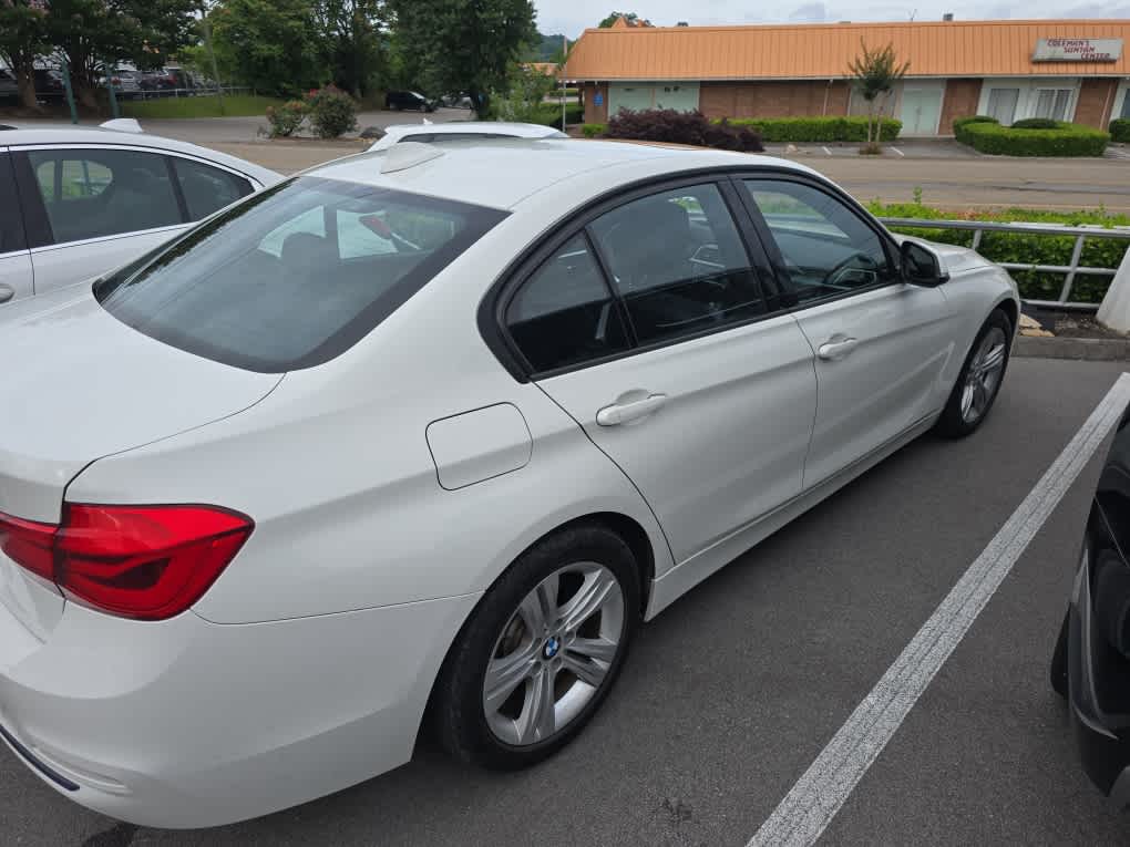 Used 2016 BMW 3 Series 328i with VIN WBA8E3C52GK501030 for sale in Knoxville, TN