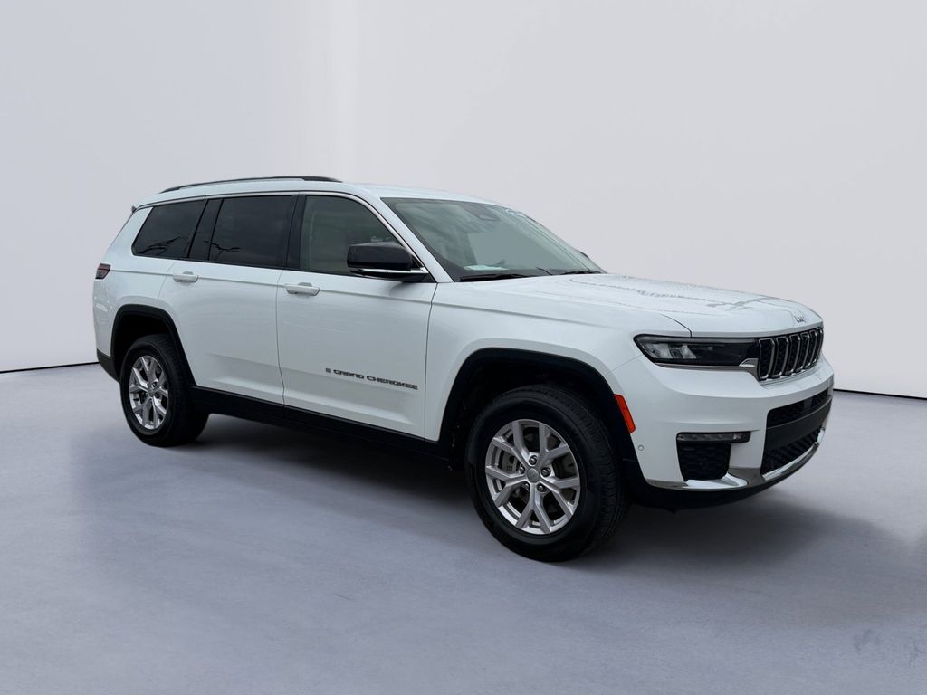 2022 Jeep Grand Cherokee L Limited 4x4's photo