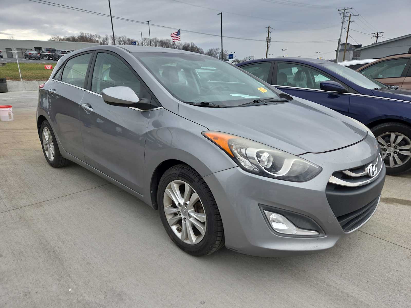 2013 Hyundai Elantra GT Base's photo