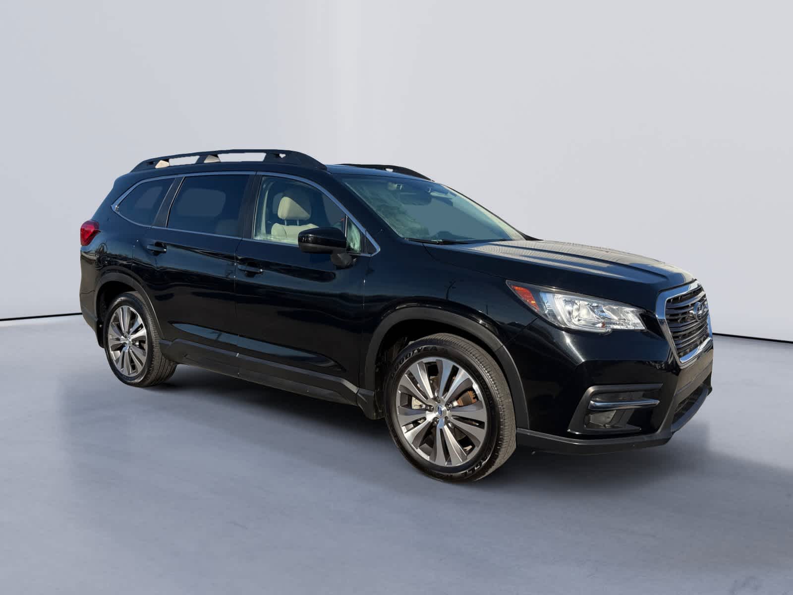 2019 Subaru Ascent Premium's photo