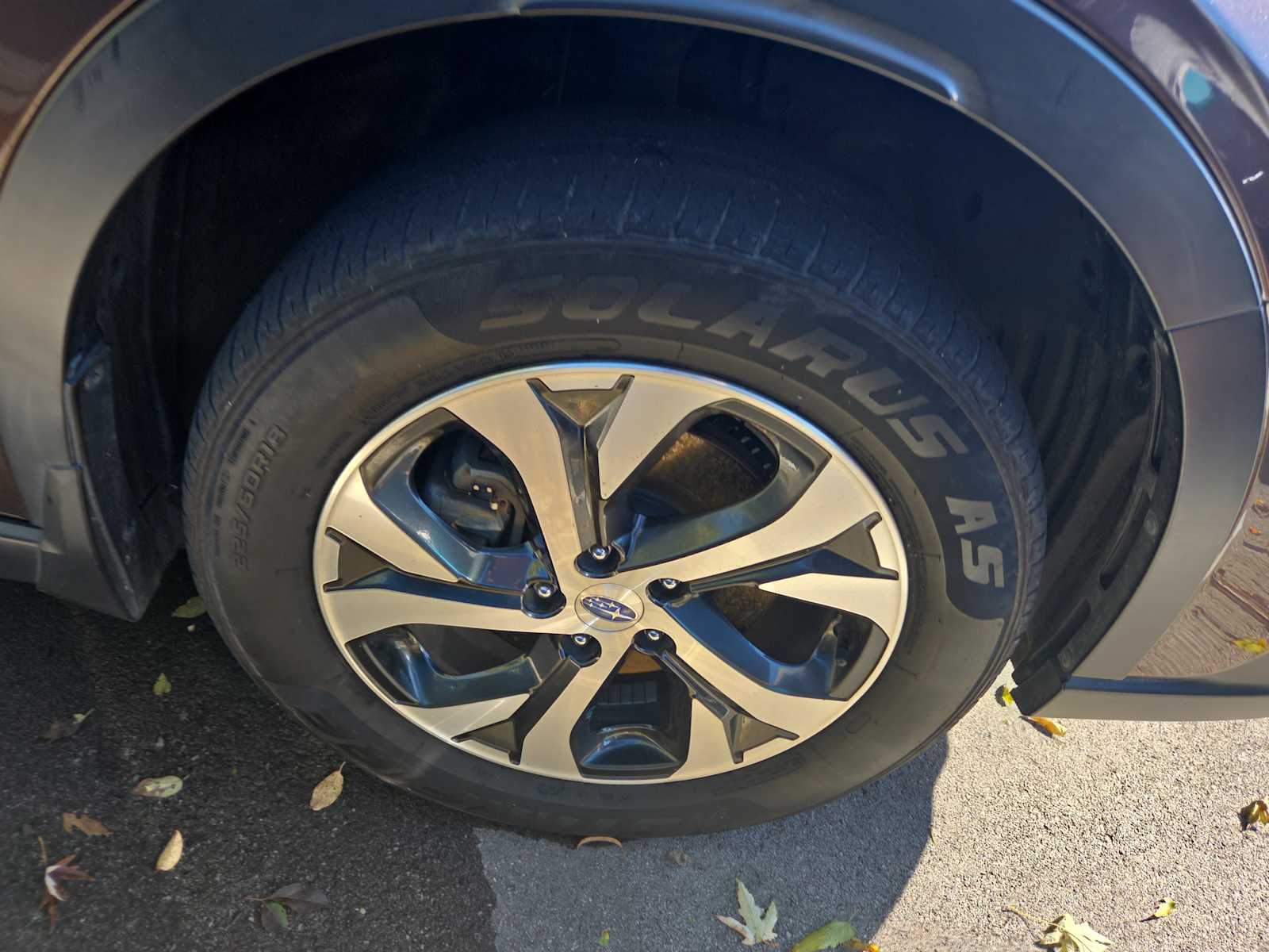 2020 Subaru Outback Limited photo 2