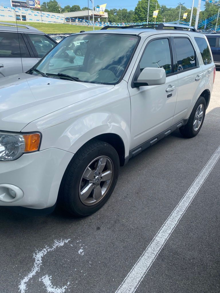 2012 Ford Escape Limited's photo