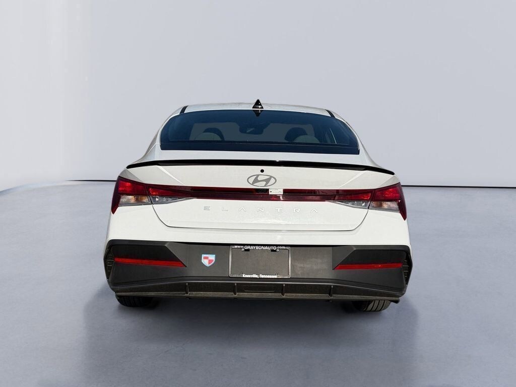 Used 2025 Hyundai Elantra SEL Sport Sedan