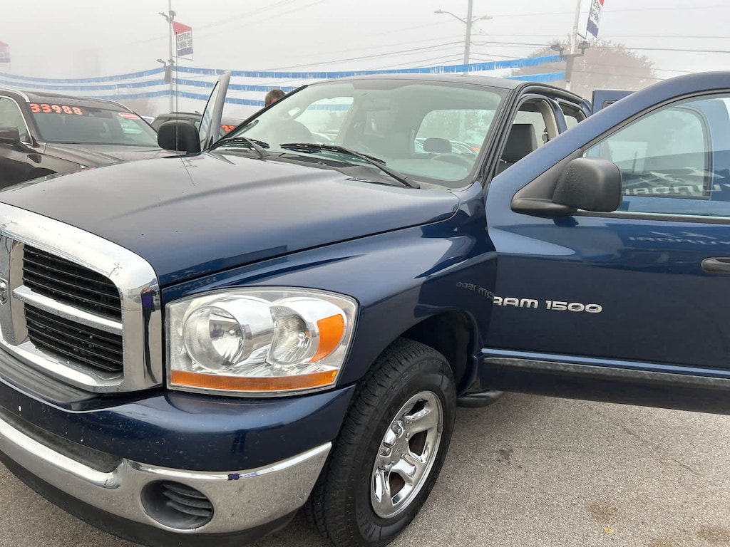 Used 2006 Dodge Ram 1500 ST 4dr Quad Cab 140.5 Truck Quad Cab