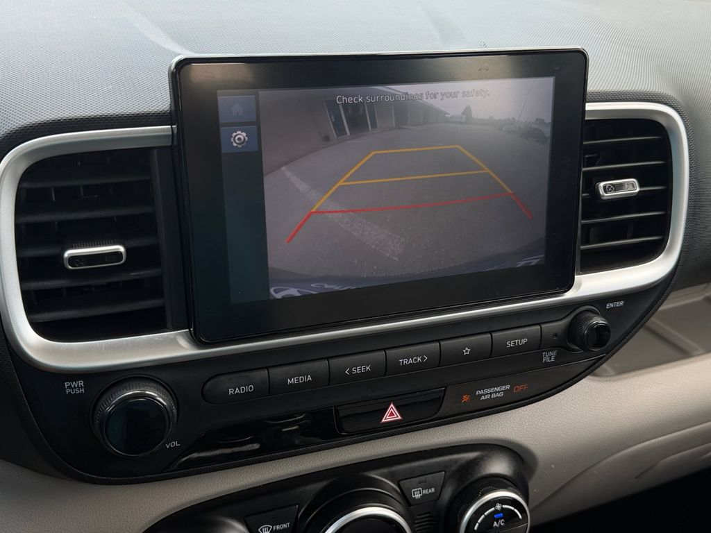 2023 Hyundai Venue SEL - Photo 26