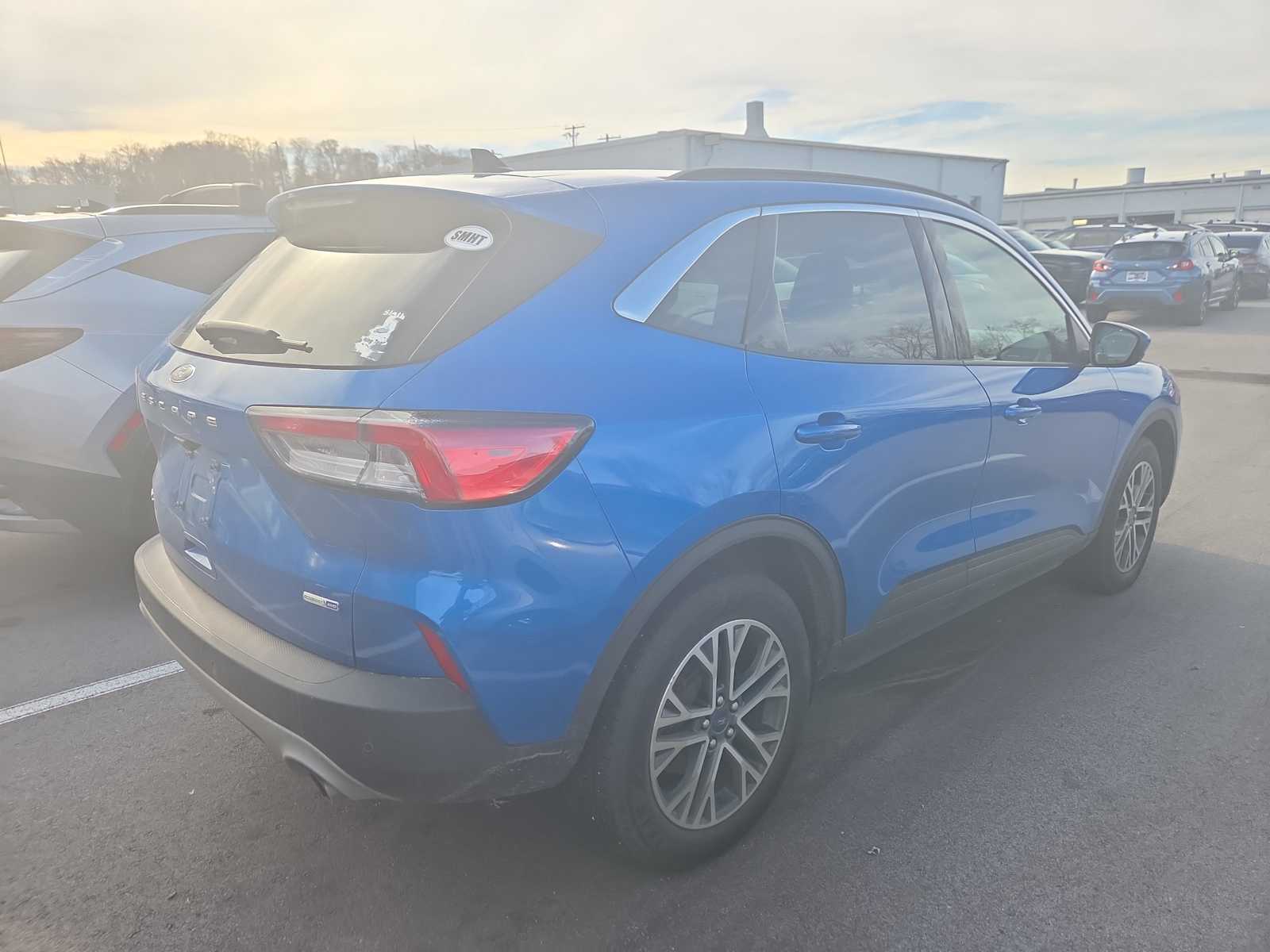 2020 Ford Escape SEL photo 4