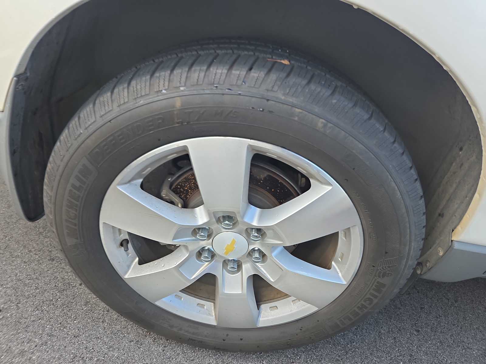 2012 Chevrolet Traverse LTZ photo 3