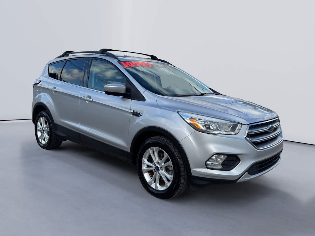 Used 2017 Ford Escape SE SUV