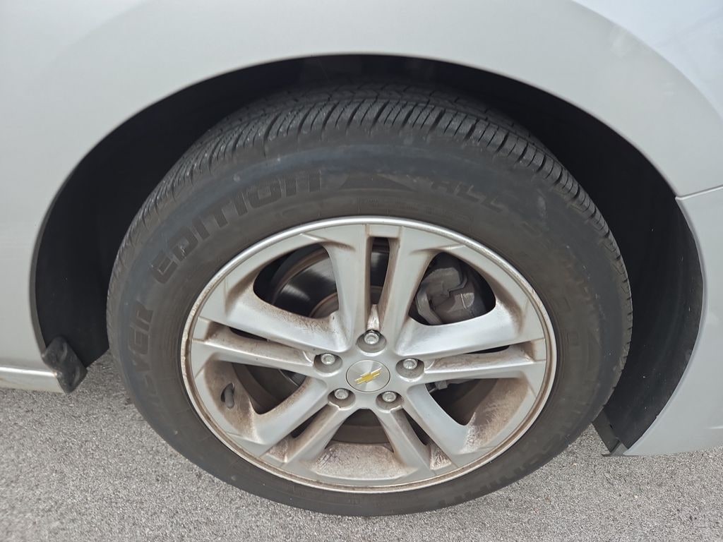 Used 2017 Chevrolet Cruze LT Hatchback
