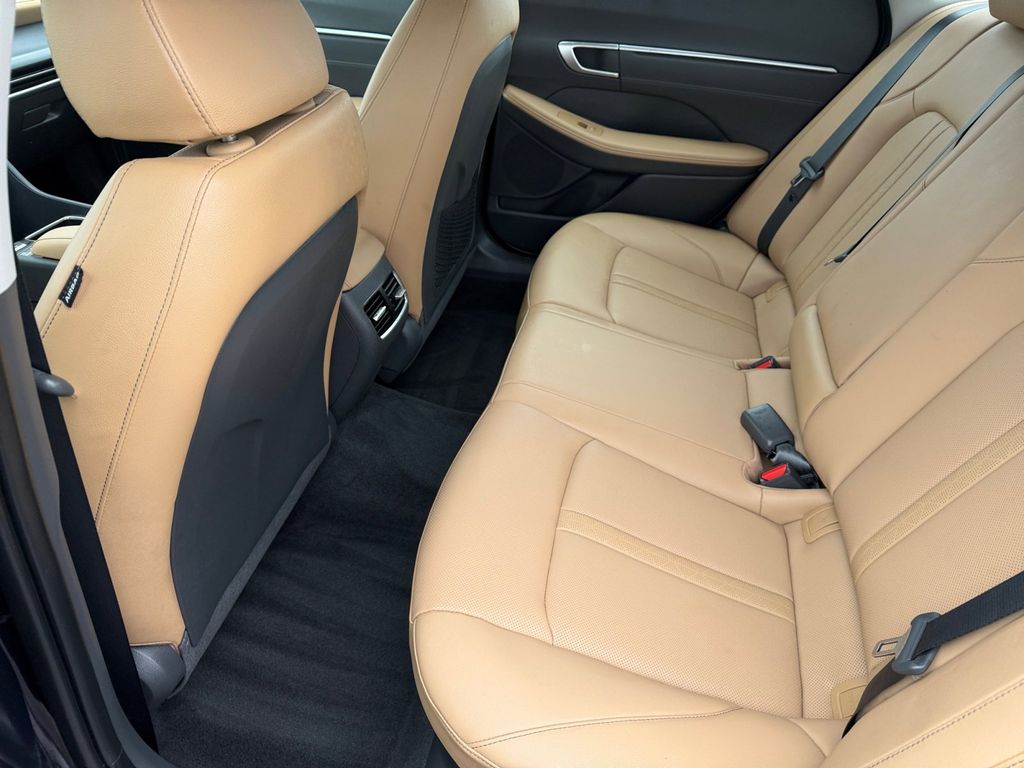 2025 Hyundai Sonata Hybrid Limited - Photo 11
