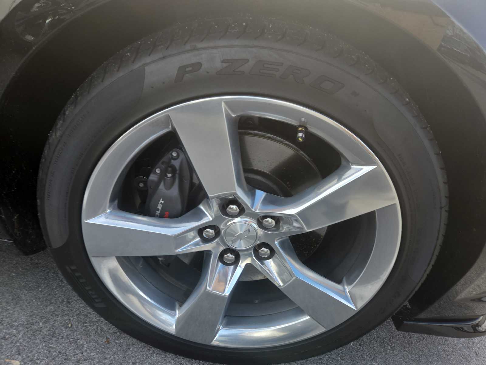 2011 Chevrolet Camaro 2SS photo 2