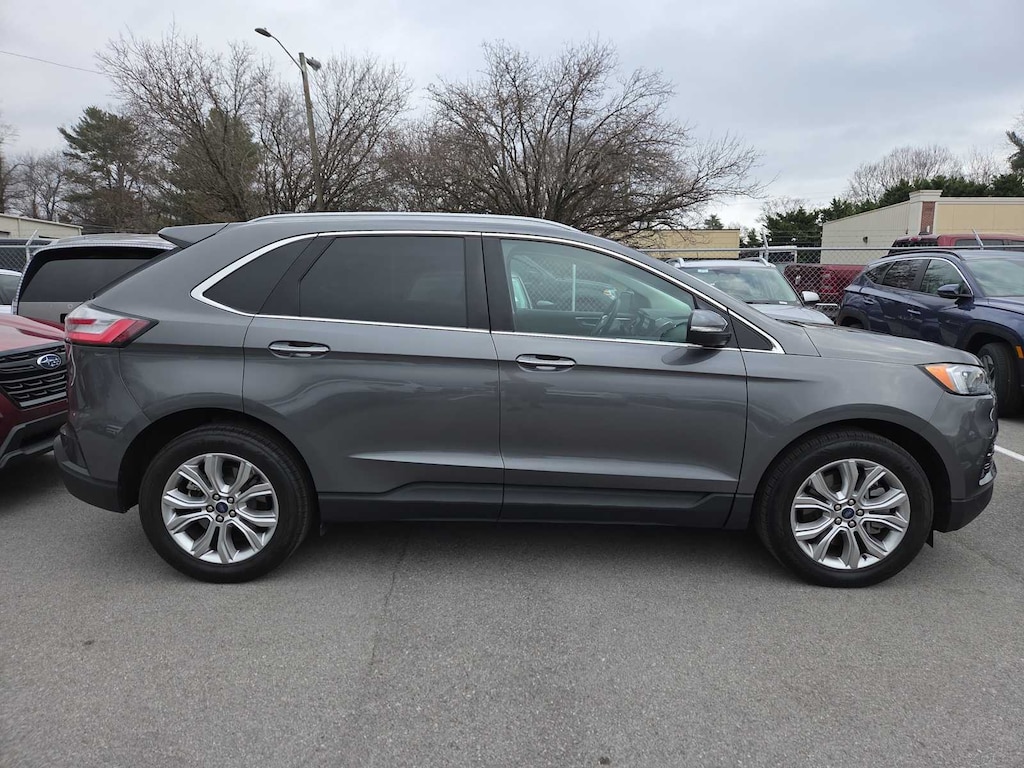 Used 2022 Ford Edge Titanium SUV