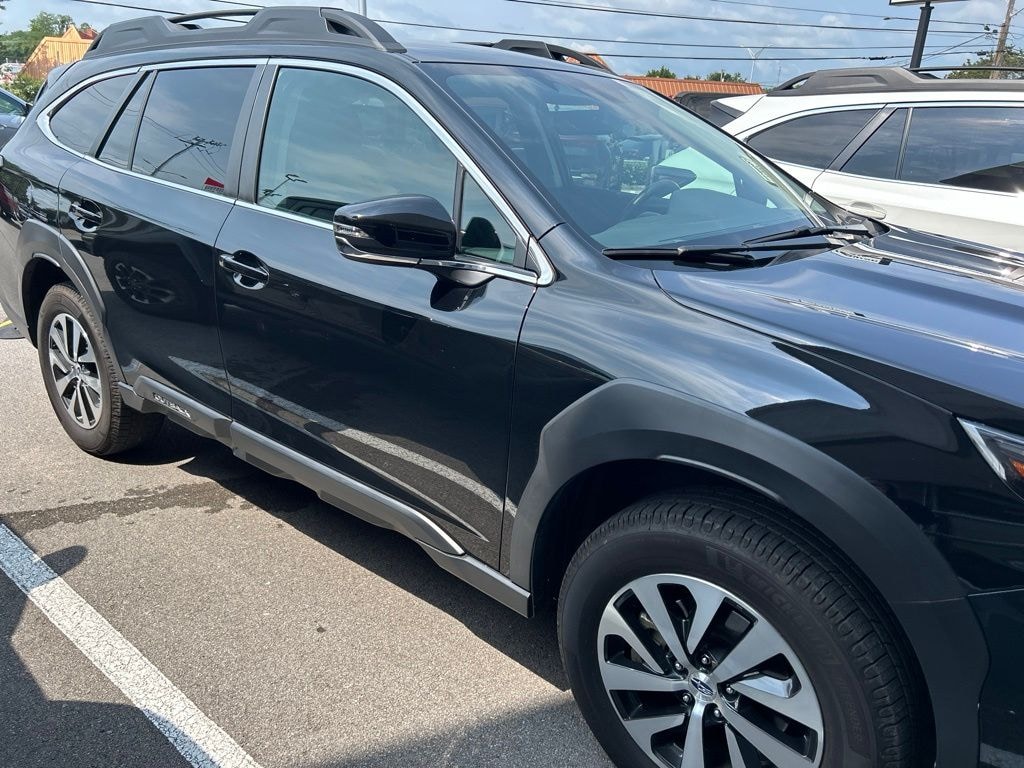 Used 2024 Subaru Outback Premium SUV