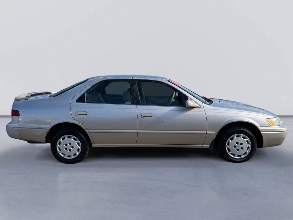 Used 1997 Toyota Camry LE with VIN 4T1BG22K4VU806109 for sale in Knoxville, TN