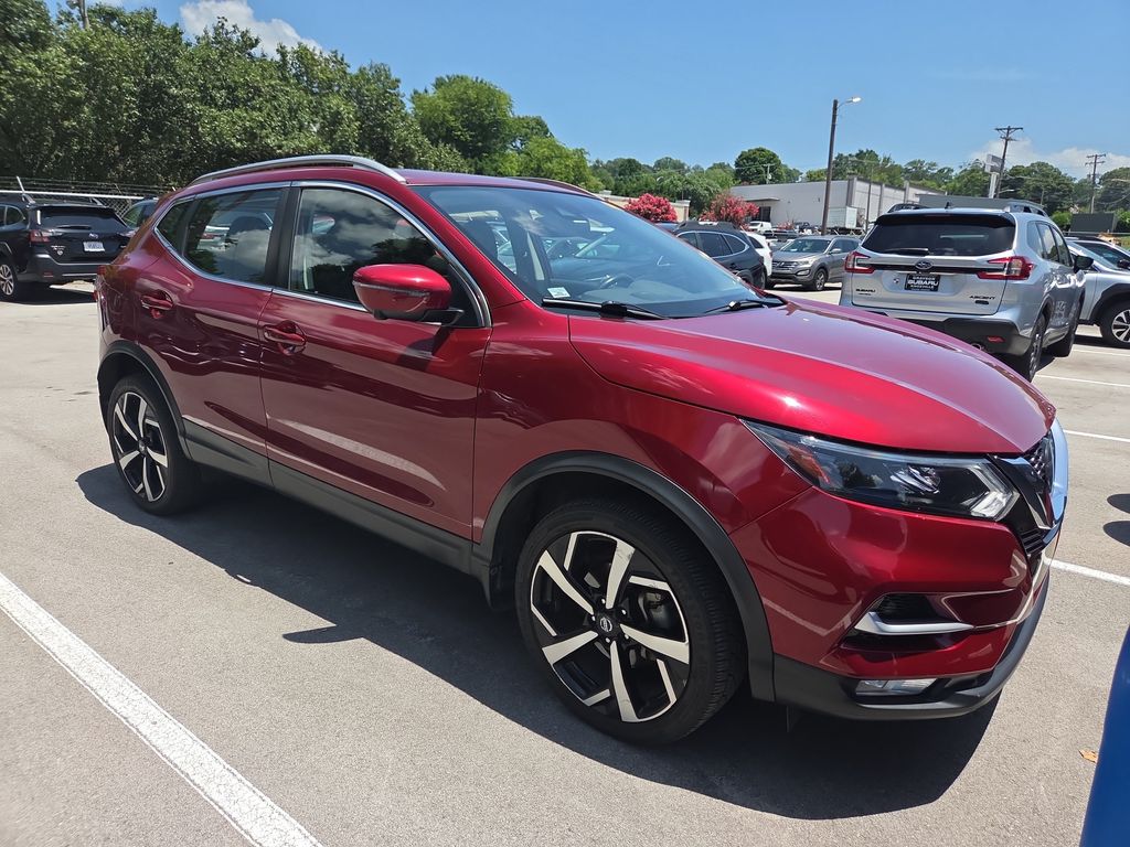 2020 Nissan Rogue Sport SL FWD's photo