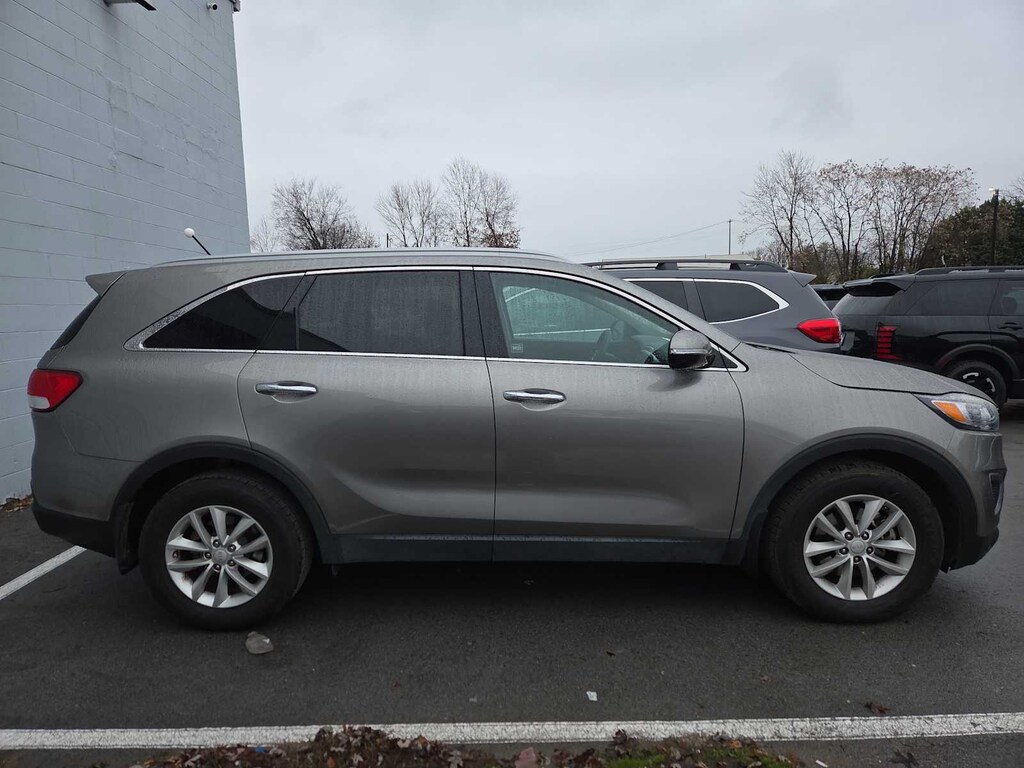 Used 2017 Kia Sorento LX SUV