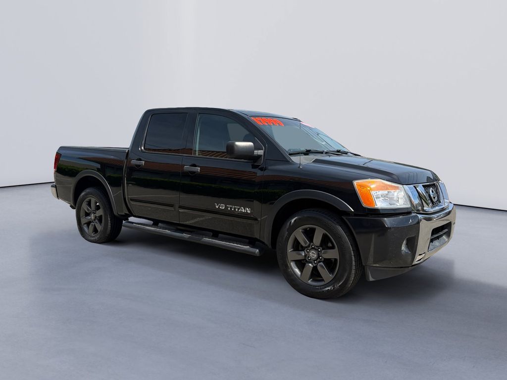 2015 Nissan Titan SV