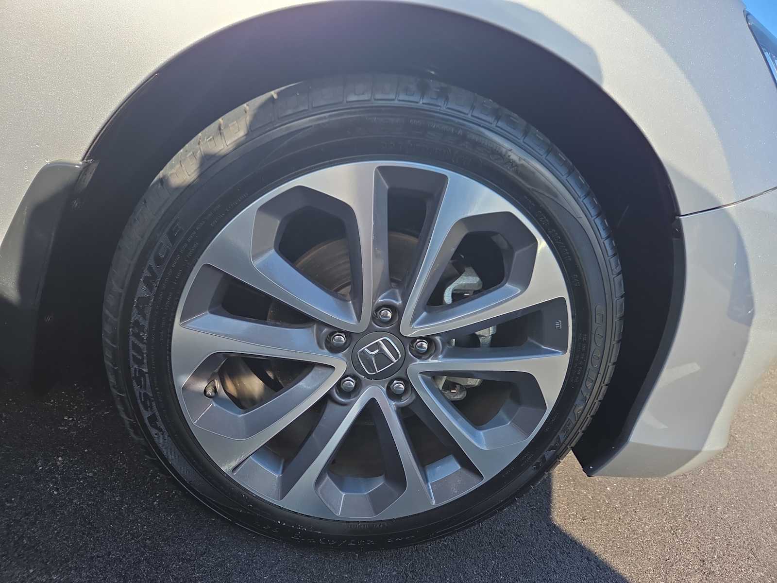 2013 Honda Accord Sport photo 2