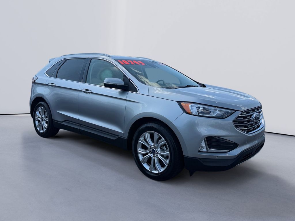 2020 Ford Edge Titanium's photo