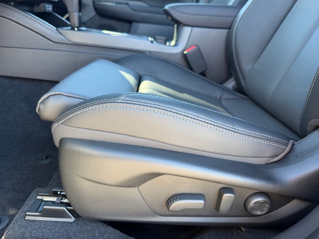 2026 Subaru Outback Touring XT - Photo 10