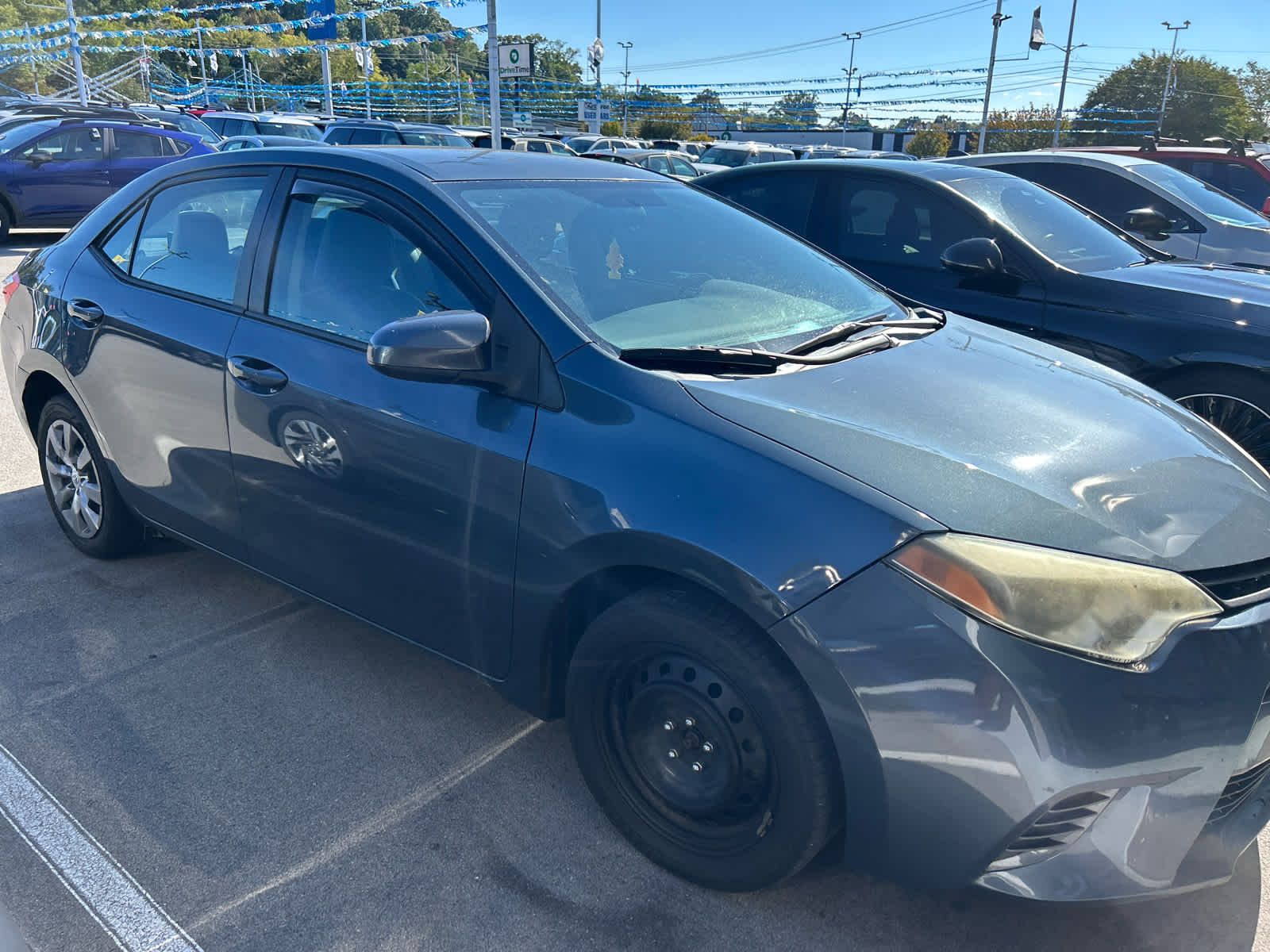 2016 Toyota Corolla LE photo 2