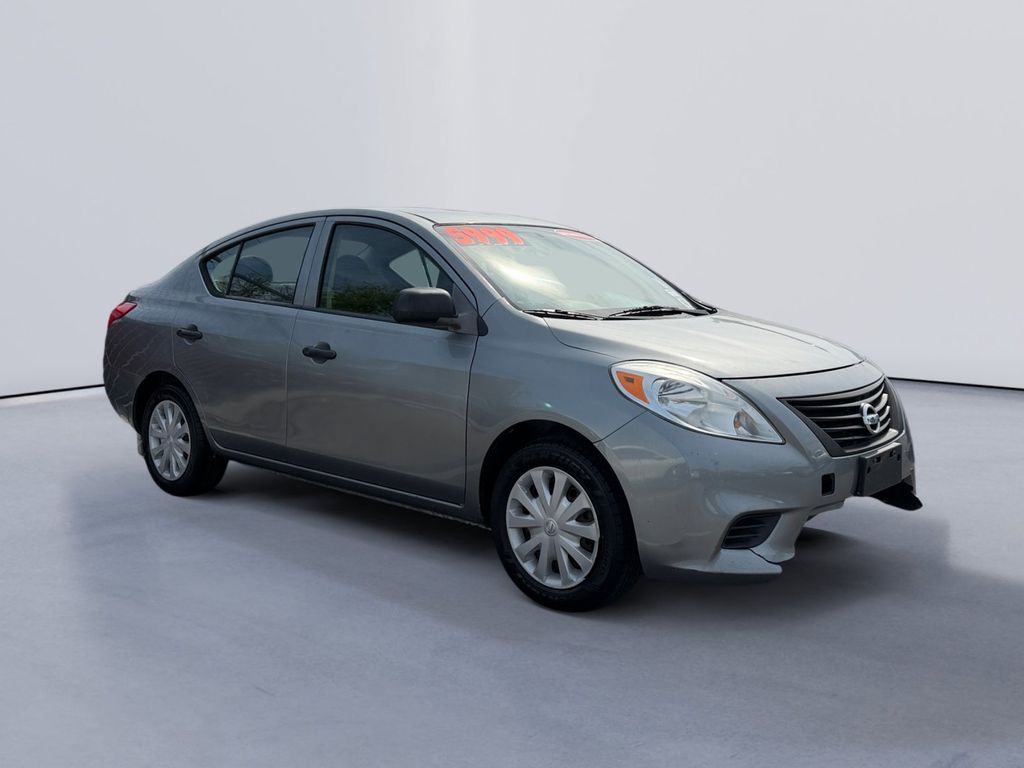 2012 Nissan Versa S
