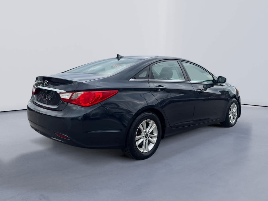 Used 2011 Hyundai Sonata GLS Sedan