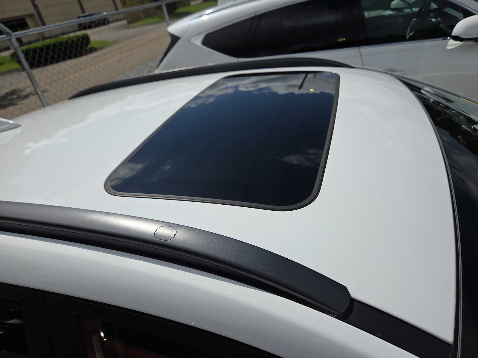 2021 Hyundai Kona Ultimate photo 3