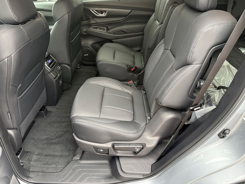 2026 Subaru Ascent Limited - Photo 11
