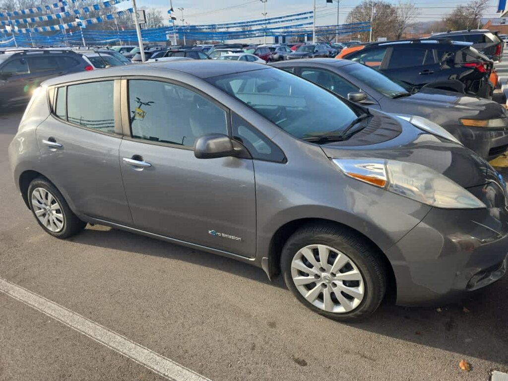 Used 2016 Nissan LEAF S Hatchback