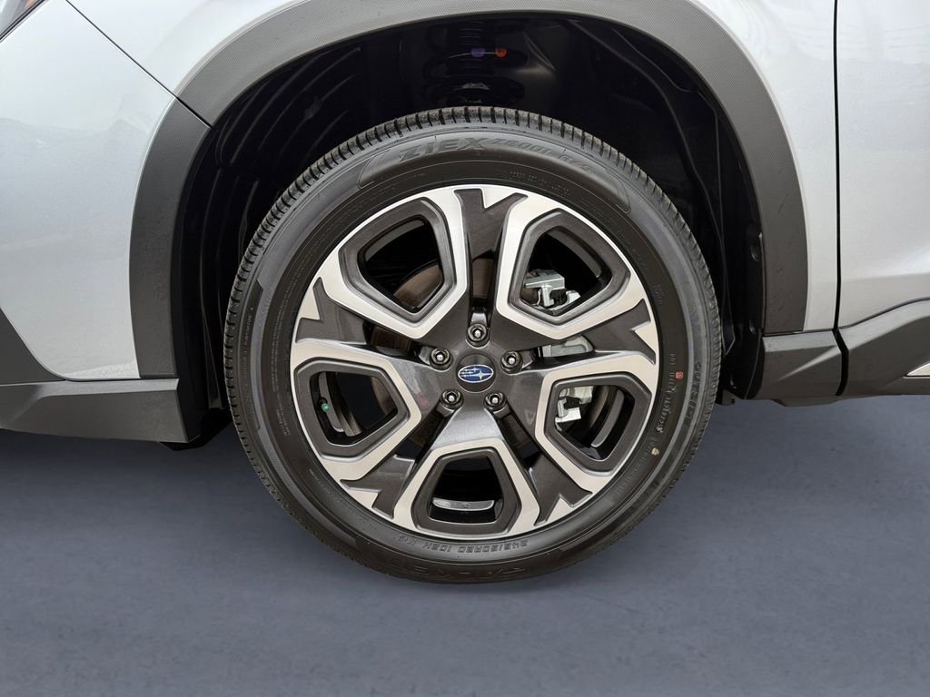 2026 Subaru Ascent Limited - Photo 9