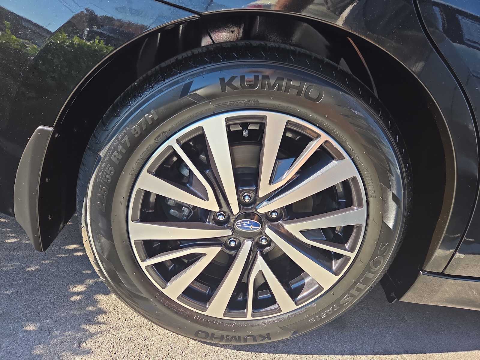 2018 Subaru Legacy 2.5i Premium photo 3