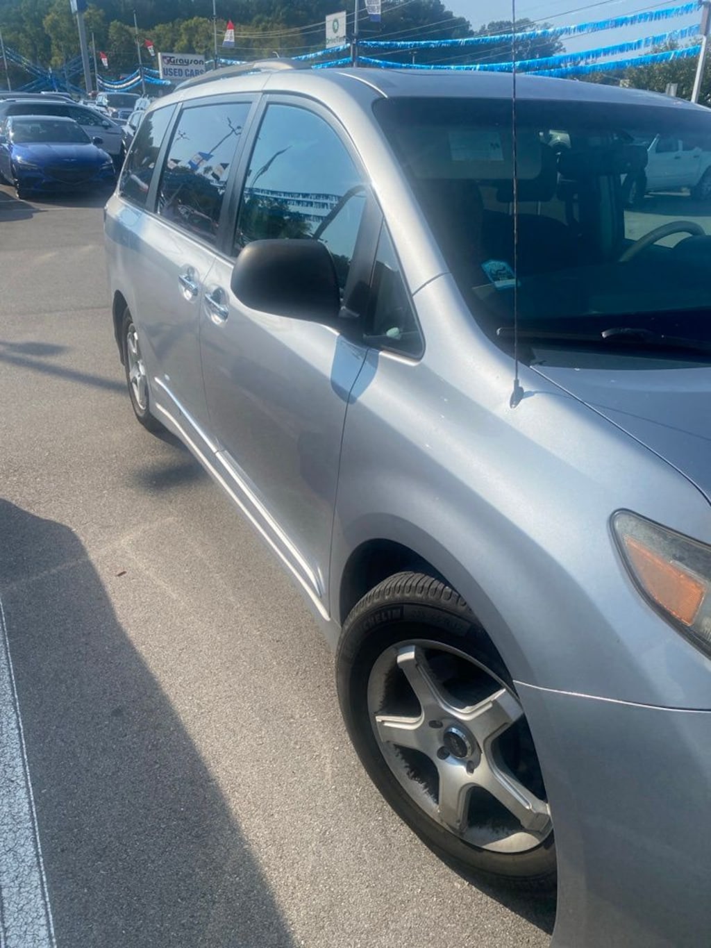 Used 2013 Toyota Sienna SE Van