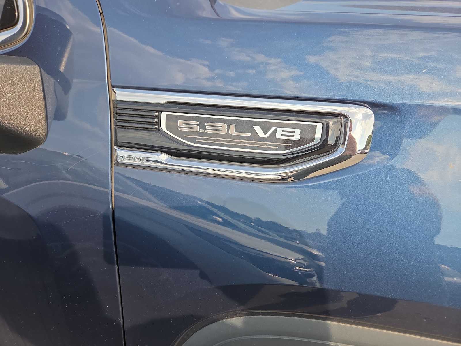 2019 Gmc Sierra 1500 SLE photo 2