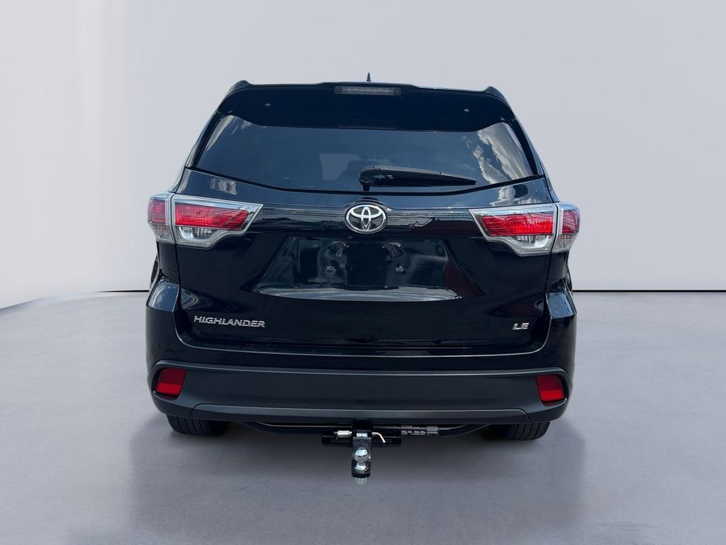 Used 2016 Toyota Highlander LE Plus V6 SUV