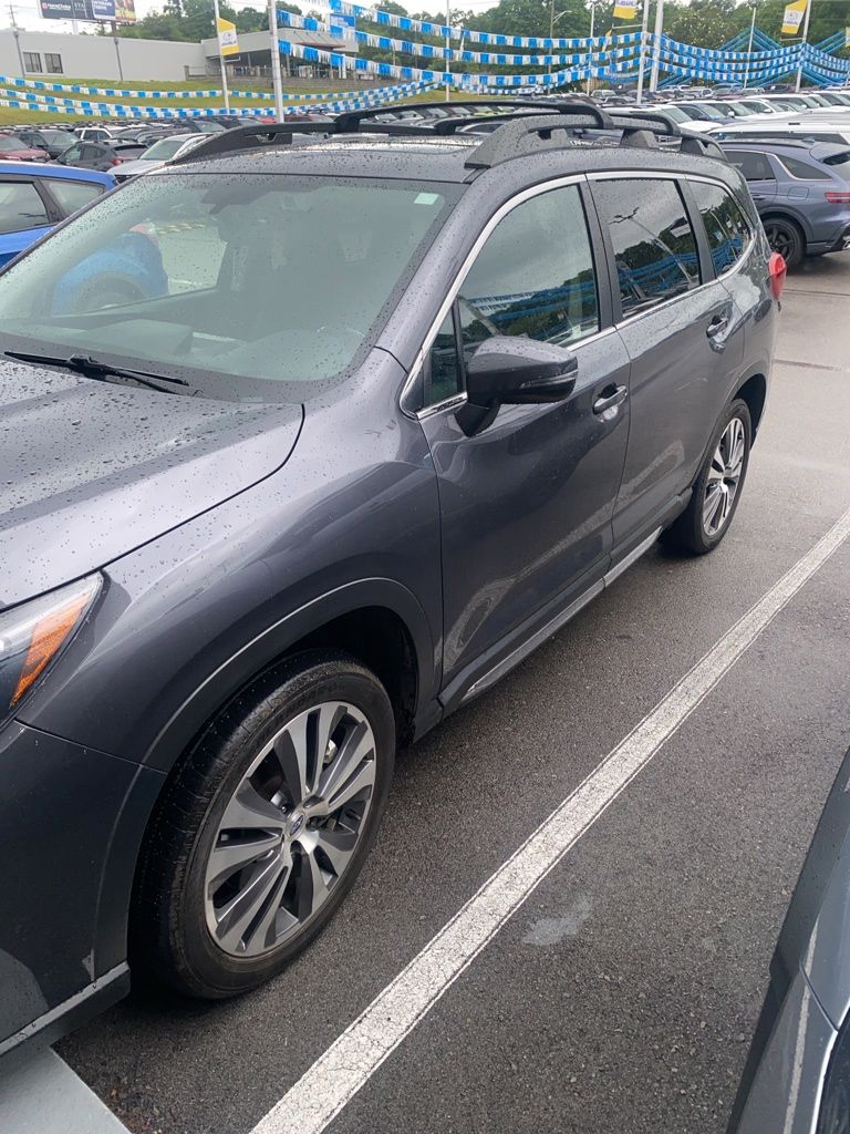 2022 Subaru Ascent Limited 8 Passenger's photo