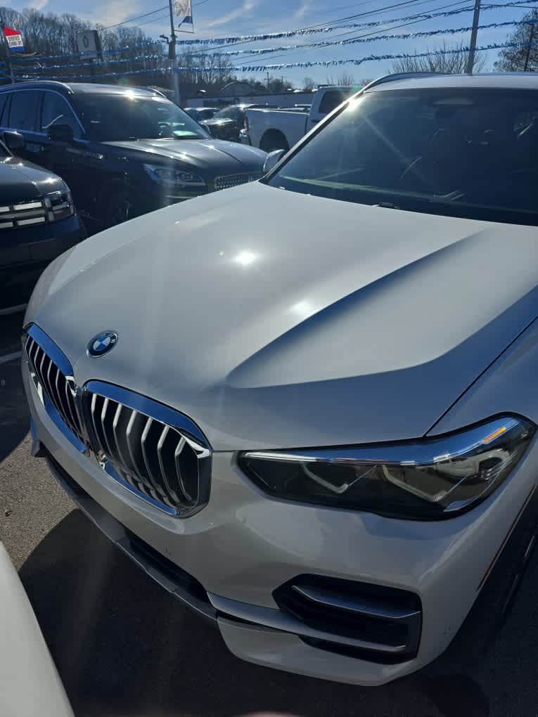 2022 BMW X5 40i's photo