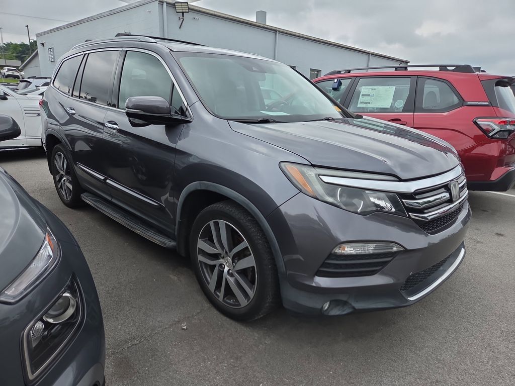 2016 Honda Pilot 4WD Touring's photo