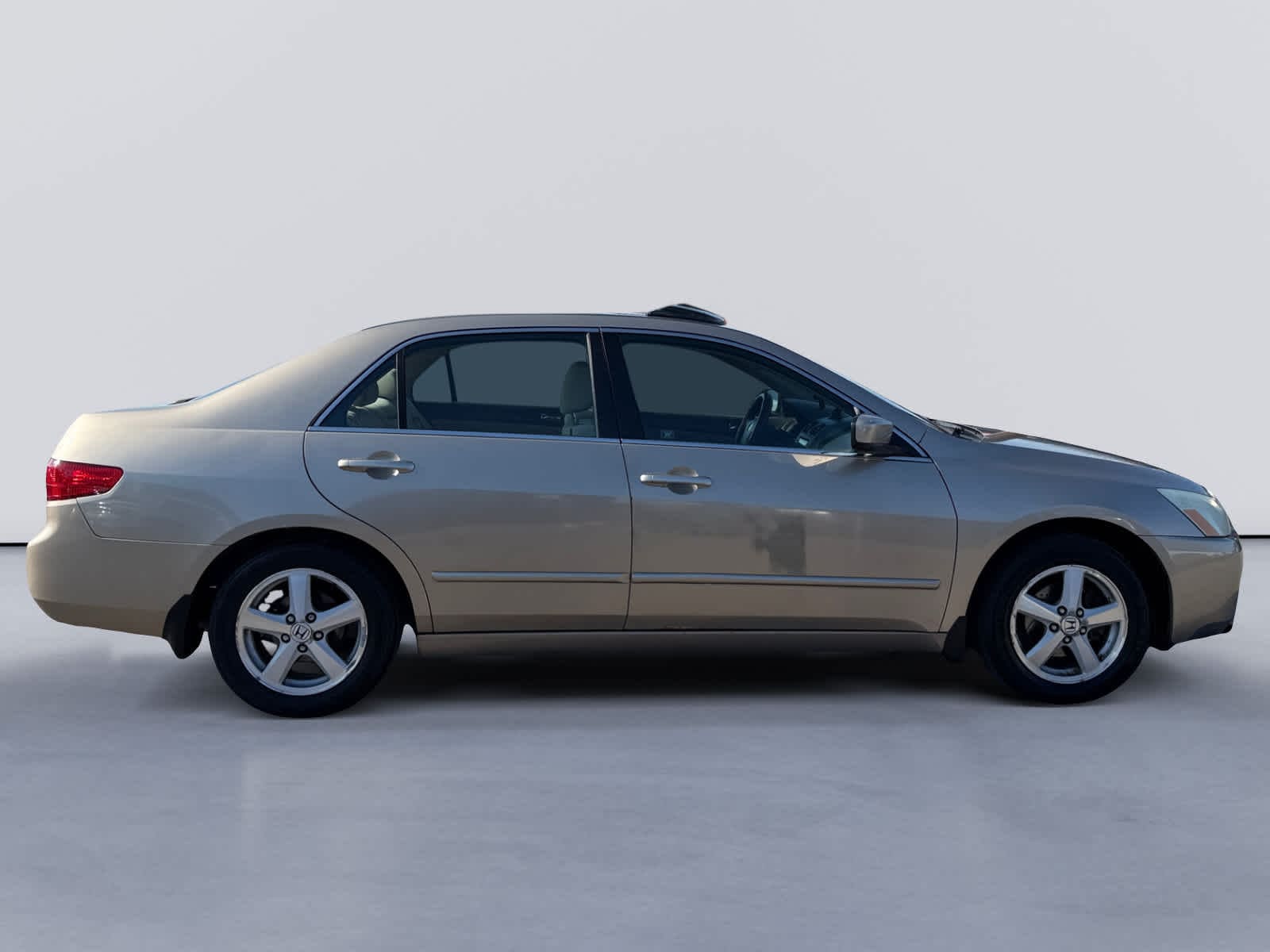 Used 2005 Honda Accord EX with VIN 1HGCM567X5A047445 for sale in Knoxville, TN