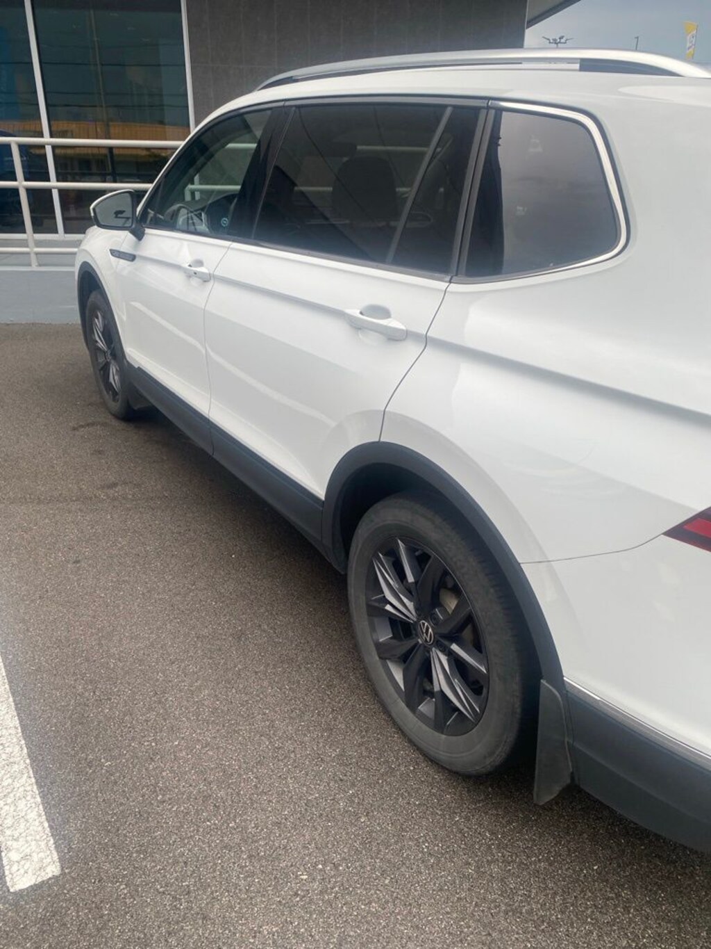 Used 2024 Volkswagen Tiguan 2.0T SE SUV