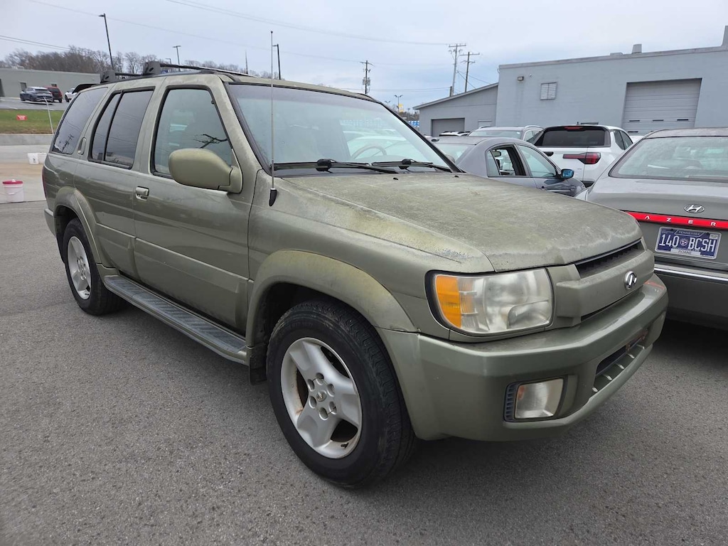 Used 2001 INFINITI QX4 Luxury SUV