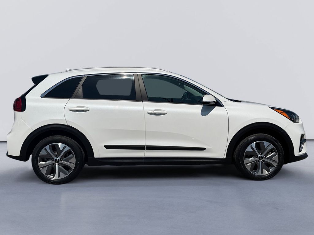 Used 2022 Kia Niro EX with VIN KNDCC3LG0N5138677 for sale in Knoxville, TN