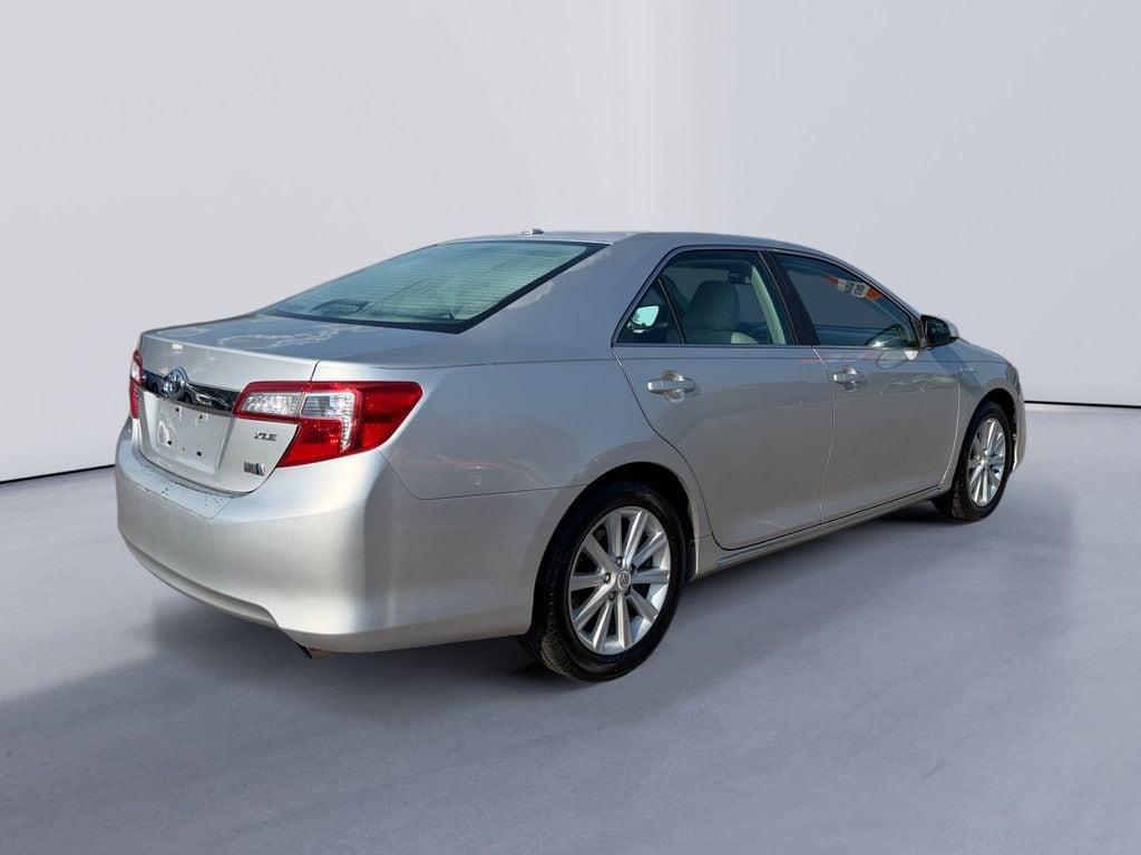Used 2012 Toyota Camry Hybrid XLE Sedan